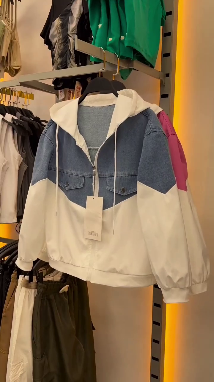 Black Denim Jacket For Women - Image 4