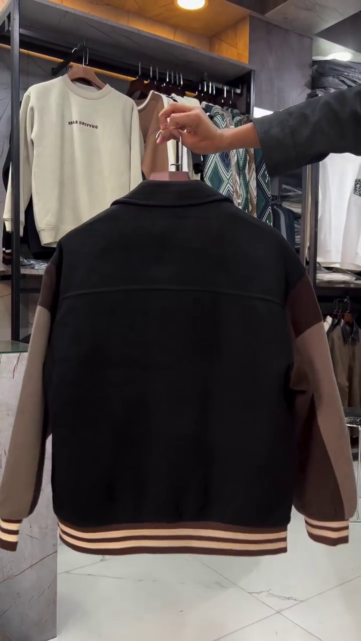 Sleeve Coloration - Image 4