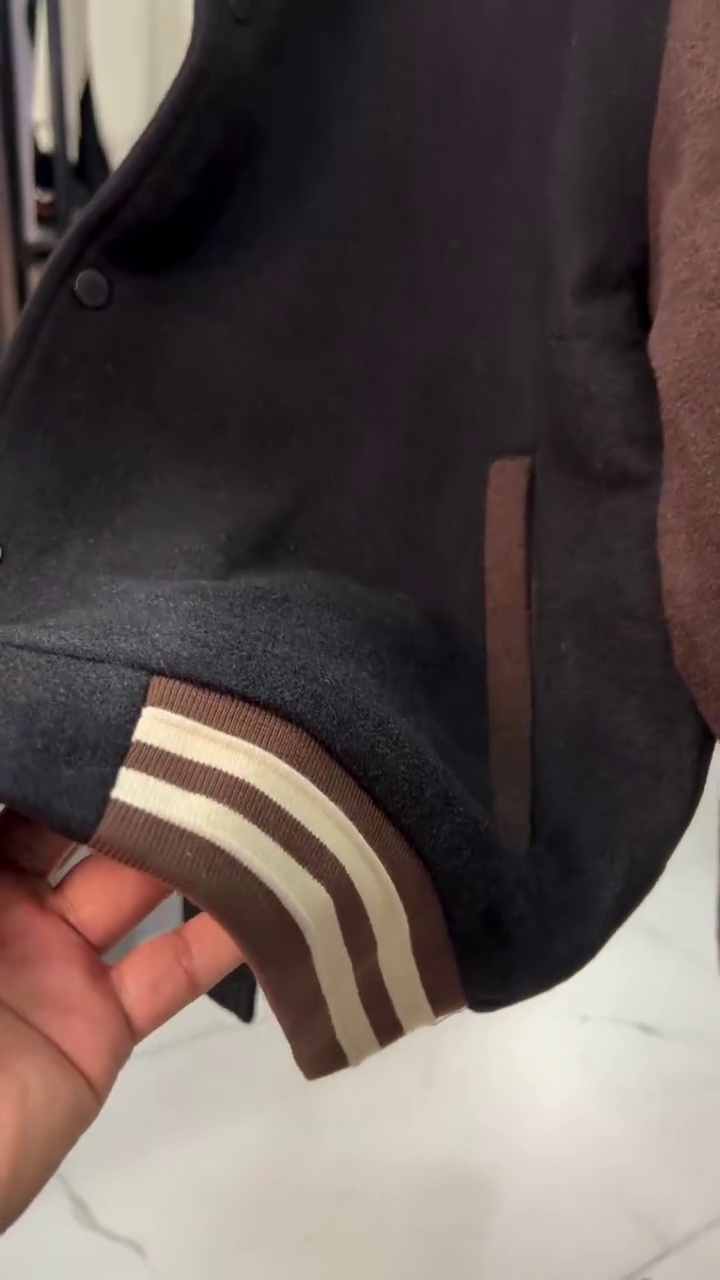 Sleeve Coloration - Image 2